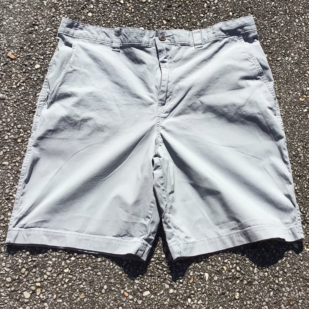 Magellan Outdoors Men’s Shorts Gray Sz 36